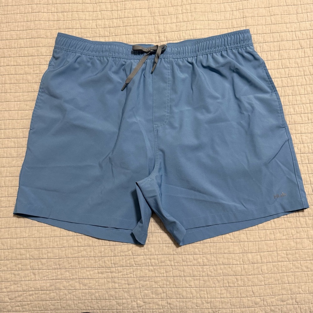 Huk Men's Volley Rise Blue Shorts 5" inseam Size XXL